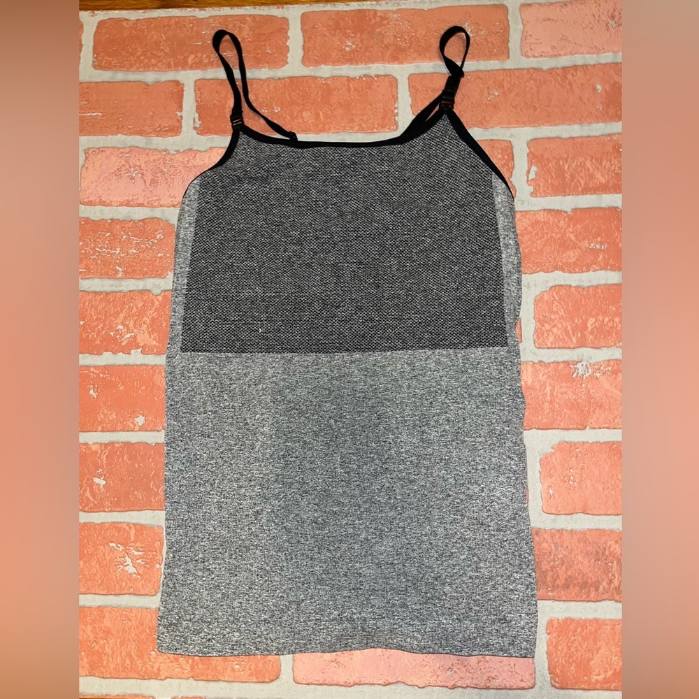 Workout tank top